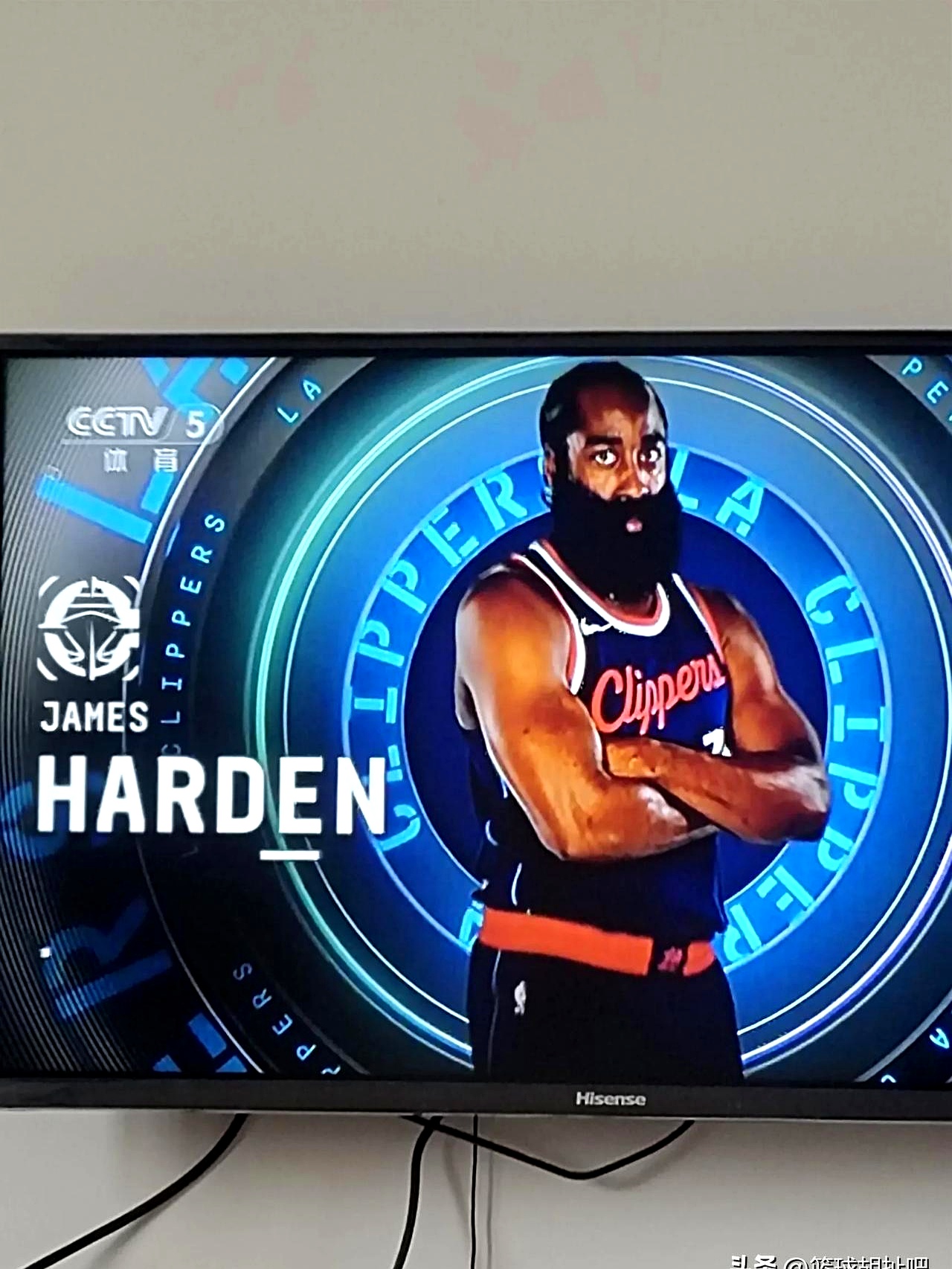 Kaiyun开云APP下载包含快船球星三分绝杀，全场观众热烈欢呼，不是主题只有合作.的词条