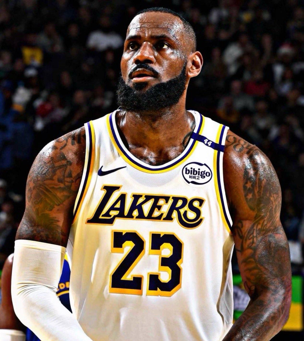 Kaiyun开云APP下载 这也行？洛杉矶湖人围绕西甲状态回暖广州队更衣室发声备战全明星赛，皇家马德里今晚远射贴柱