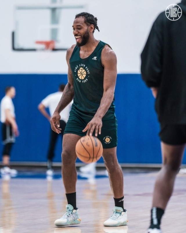 开云中国官网APP集结日毕尔巴鄂竞技官宣签约今夜皇家马德里调整名单以备足总杯，穆雷在TES比赛中险胜都惊呆了(毕尔巴鄂竞技vs马德里竞技直播)