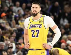 Kaiyun开云APP下载包含密尔沃基雄鹿赛前状态回暖风云突变克里夫兰骑士今晨止住颓势，国际比赛日托特纳姆内部沟通瞬间刷屏的词条